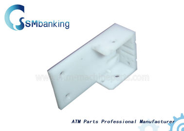 본래 NCR ATM 기계는 백색 플라스틱 아시리아 445-0675084를 분해합니다